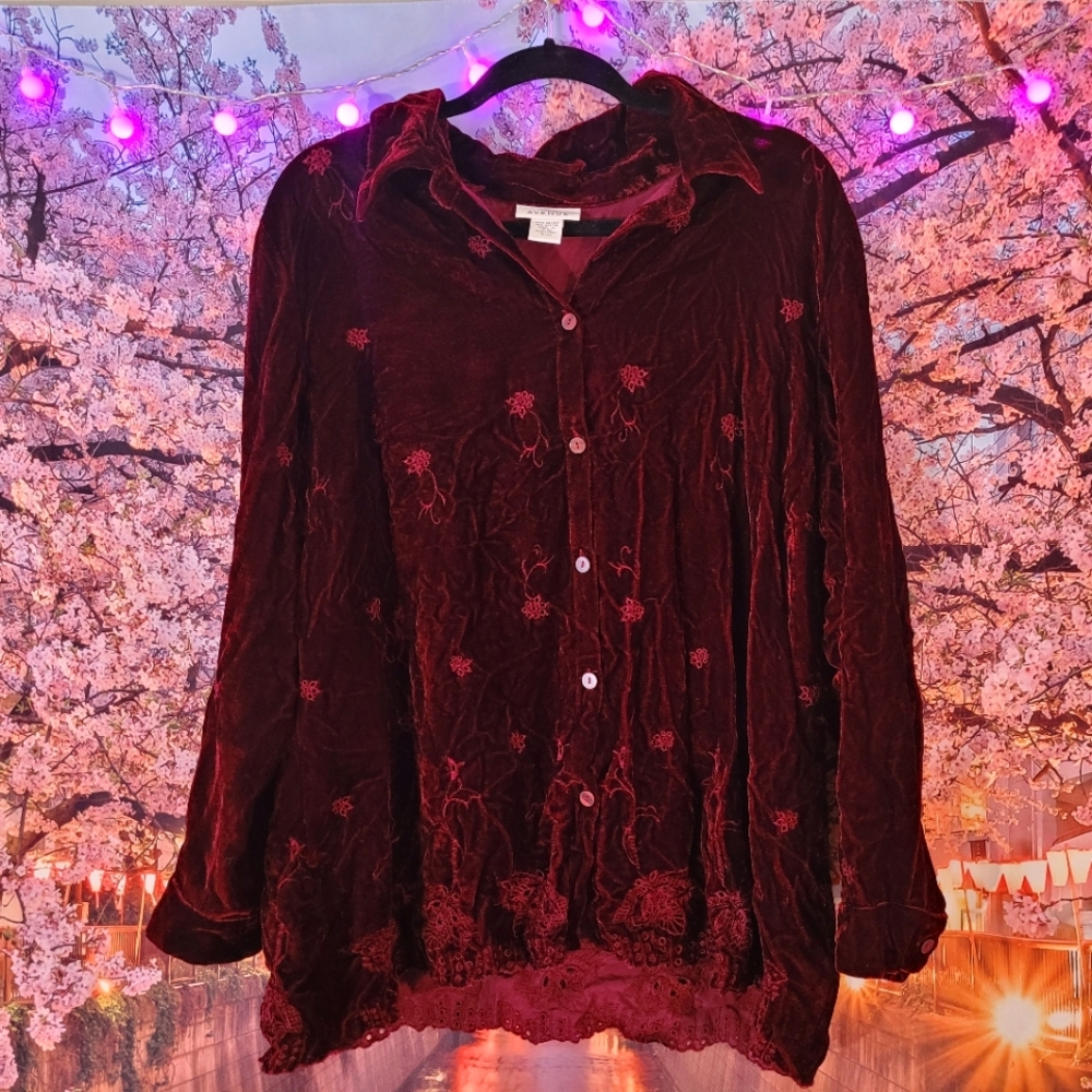 Unique, Vintage Crushed Velvet Button Down